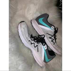 NIKE Windflow